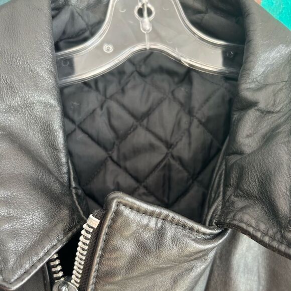 Vintage Black Leather Jacket - Picture 16 of 16